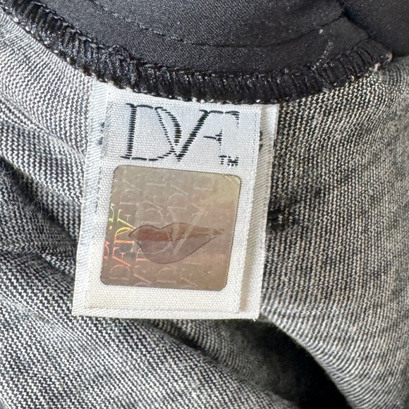 Diane Von Furstenberg Black White Pinstriped Work Office Trouser Pants Size 6 - Picture 12 of 15